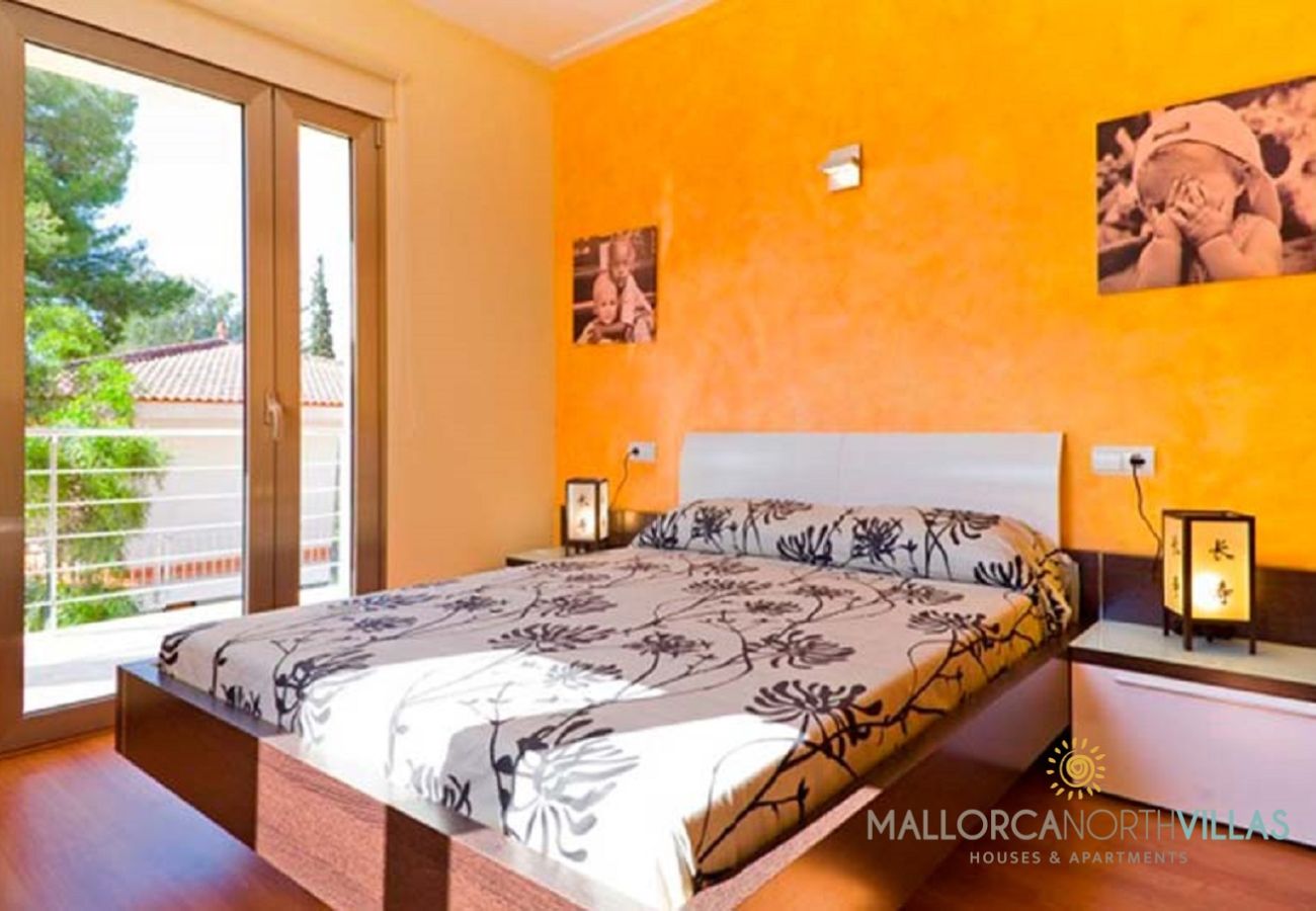 Villa en Platja de Muro - Villa Mediterranean: Moderno Refugio Familiar a Pa Villa en Platja de Muro - Villa Mediterranean: Moderno Refugio Familiar a Pa