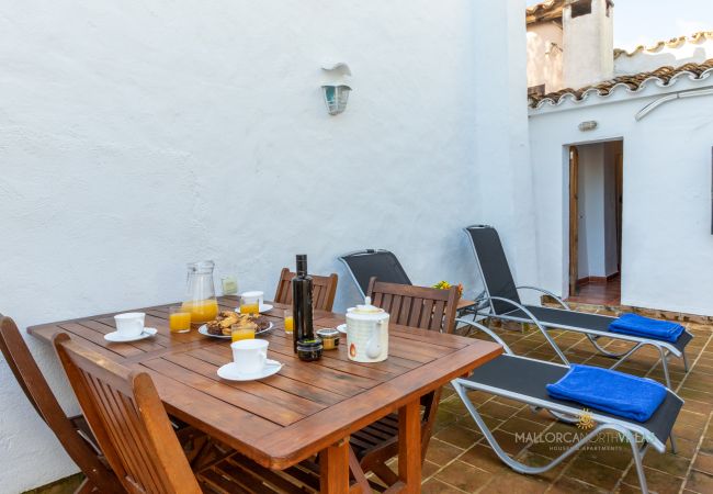 Ferienhaus in Pollensa - Casa Joana Acogedora Casa de Pueblo con Terraza Ferienhaus in Pollensa - Casa Joana Acogedora Casa de Pueblo con Terraza