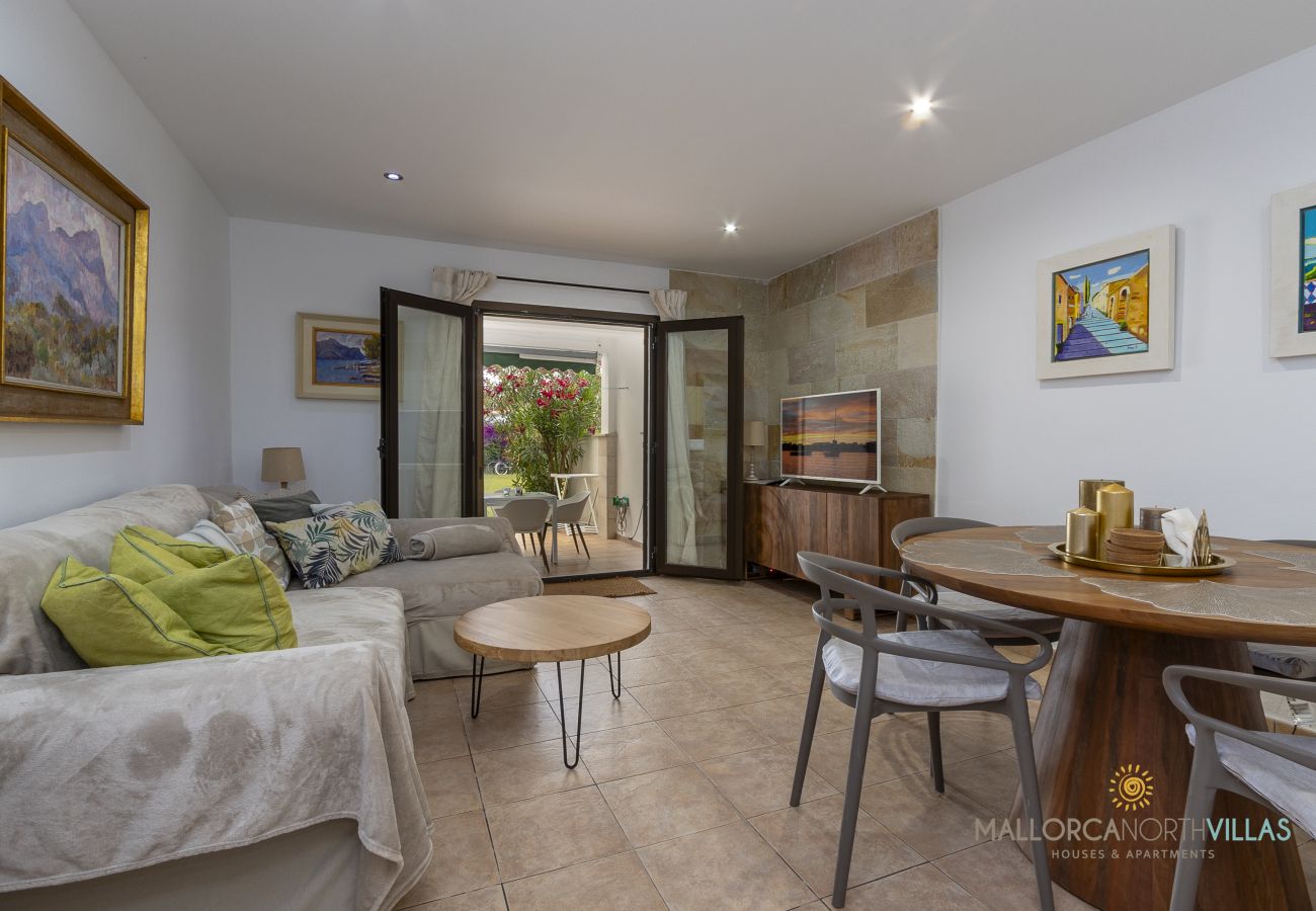 Ferienwohnung in Port de Pollença - Club del Sol 8: Acogedor Apartamento con Piscina