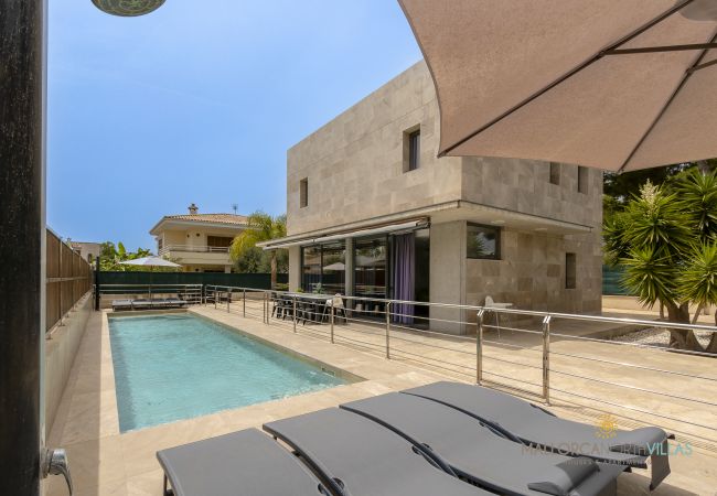 Villa in Playa de Muro - Villa Iola: Moderna Casa en Platja de Muro Villa in Playa de Muro - Villa Iola: Moderna Casa en Platja de Muro