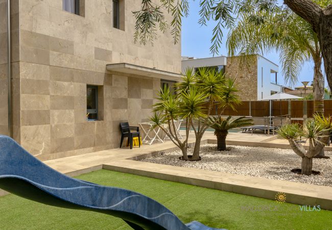 Villa in Playa de Muro - Villa Iola: Moderna Casa en Platja de Muro Villa in Playa de Muro - Villa Iola: Moderna Casa en Platja de Muro