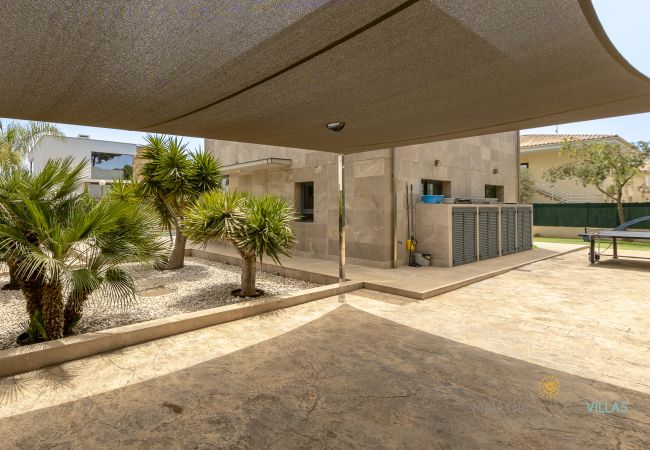 Villa in Playa de Muro - Villa Iola: Moderna Casa en Platja de Muro Villa in Playa de Muro - Villa Iola: Moderna Casa en Platja de Muro