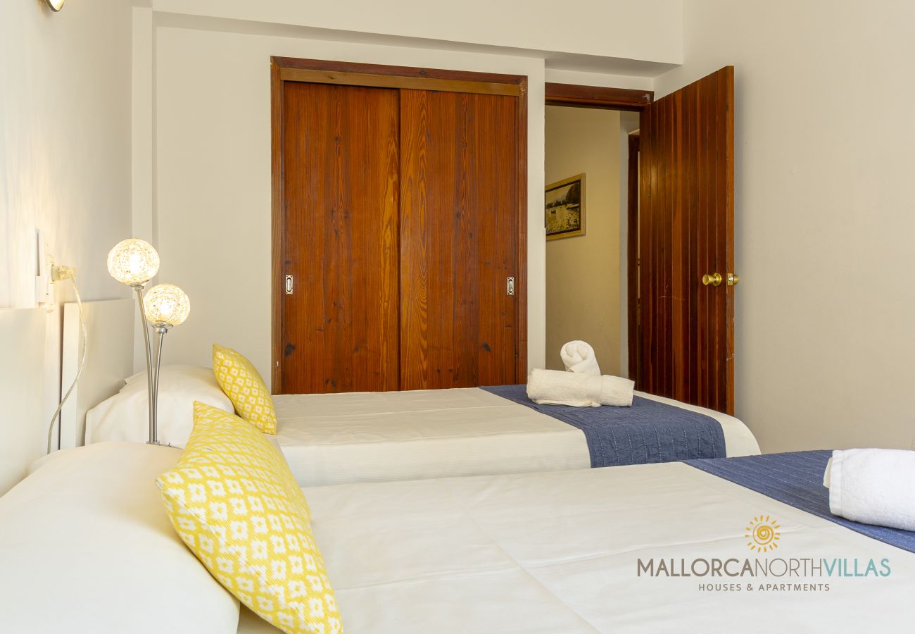 Ferienwohnung in Port de Pollença - Apartamento Voramar I: Primera Línea en Pine Walk Ferienwohnung in Port de Pollença - Apartamento Voramar I: Primera Línea en Pine Walk