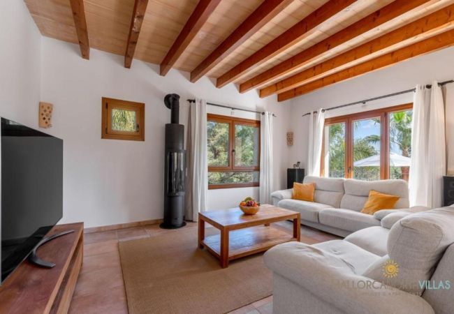 Villa in Felanitx - Finca es Foners: Lujoso Refugio en la Montaña Villa in Felanitx - Finca es Foners: Lujoso Refugio en la Montaña