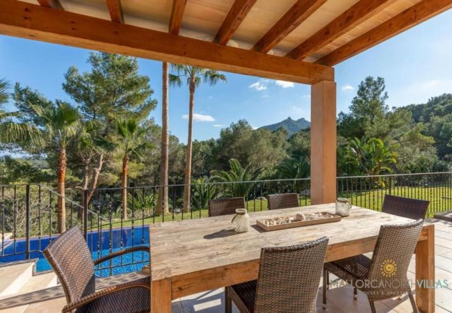 Villa in Felanitx - Finca es Foners: Lujoso Refugio en la Montaña Villa in Felanitx - Finca es Foners: Lujoso Refugio en la Montaña