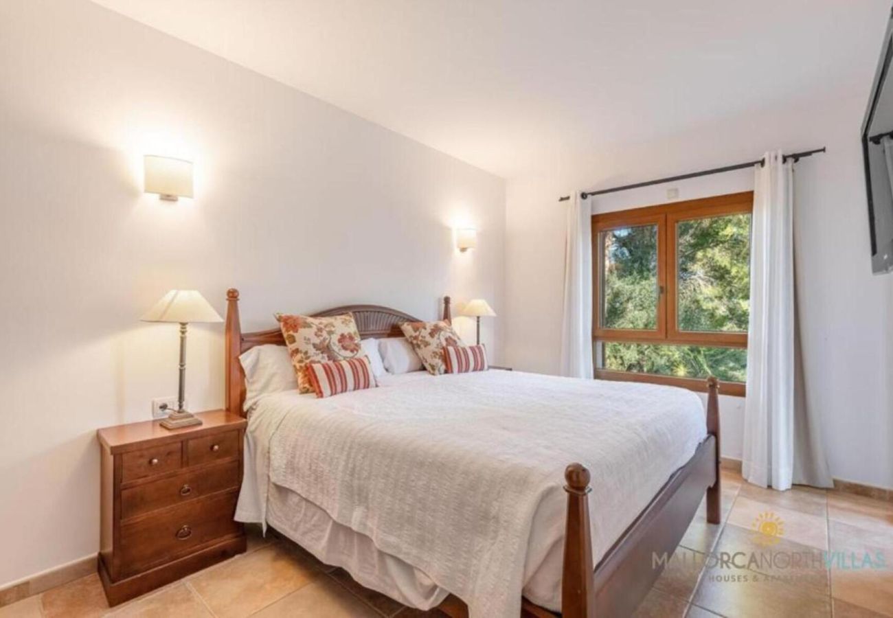 Villa in Felanitx - Finca es Foners: Lujoso Refugio en la Montaña Villa in Felanitx - Finca es Foners: Lujoso Refugio en la Montaña