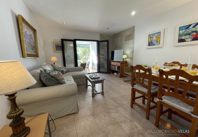 Apartment in Port de Pollença - Club del Sol 8: Acogedor Apartamento con Piscina Apartment in Port de Pollença - Club del Sol 8: Acogedor Apartamento con Piscina