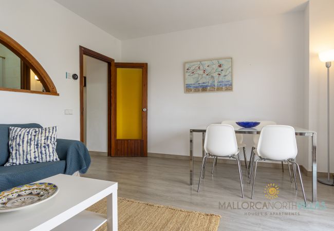 Apartment in Port de Pollença - Apartamento Voramar II: Primera Línea en Pine Walk Apartment in Port de Pollença - Apartamento Voramar II: Primera Línea en Pine Walk