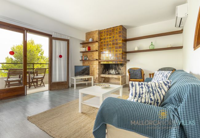 Apartment in Port de Pollença - Apartamento Voramar II: Primera Línea en Pine Walk Apartment in Port de Pollença - Apartamento Voramar II: Primera Línea en Pine Walk