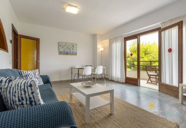 Apartment in Port de Pollença - Apartamento Voramar II: Primera Línea en Pine Walk Apartment in Port de Pollença - Apartamento Voramar II: Primera Línea en Pine Walk