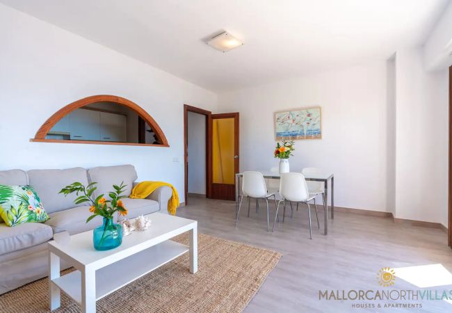 Apartment in Port de Pollença - Apartamento Voramar II: Primera Línea en Pine Walk Apartment in Port de Pollença - Apartamento Voramar II: Primera Línea en Pine Walk