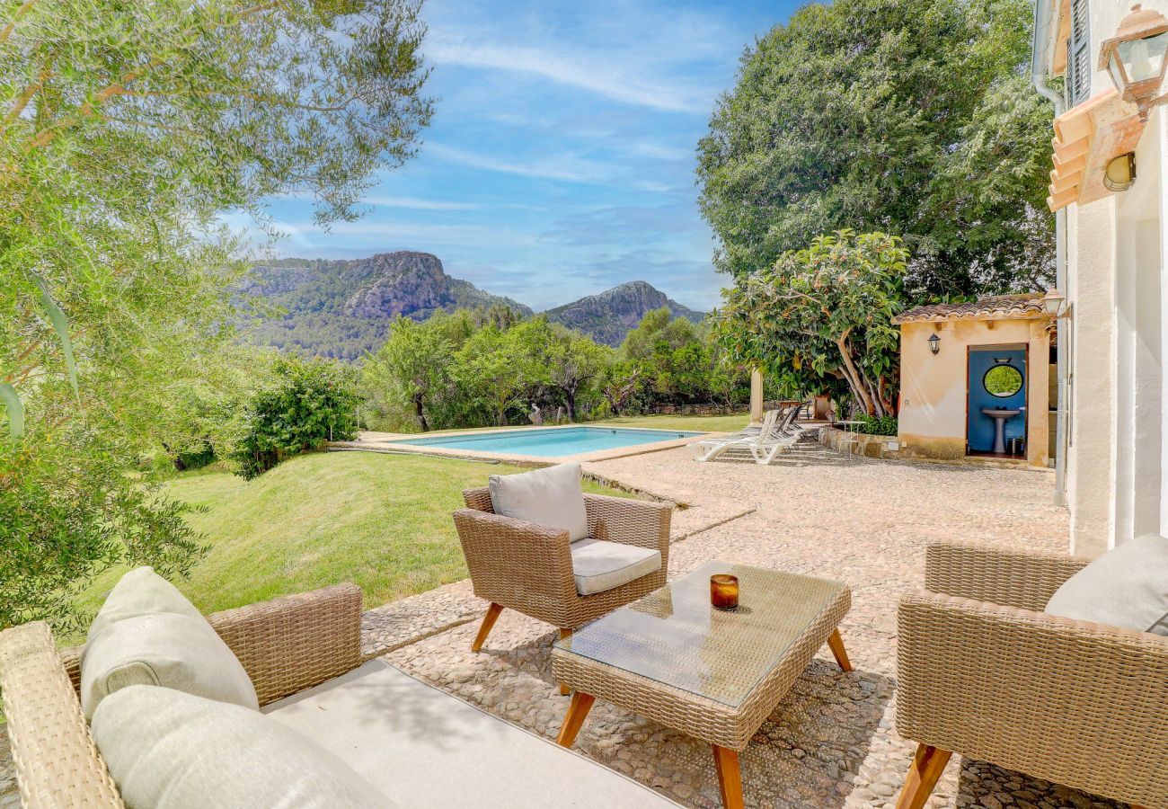 Villa in Pollensa - Colonya: Casa Rústica en idílico entorno natural